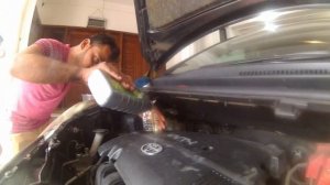 How to change Engine oil of Toyota Ractis-2011