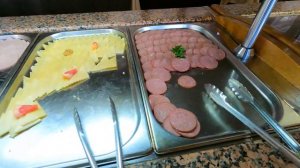 Завтрак по системе "Шведский стол" в отеле Гранд Жемчужина Сочи / 11 ноября 2020