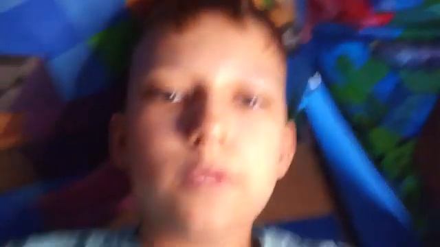 показываю дом из подушек. смотреть онлайн