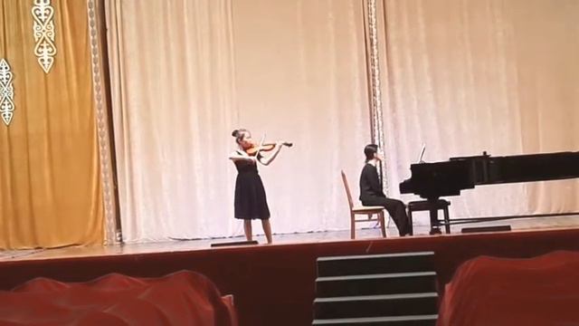 И.С.Бах Партита 2 Аллеманда и Куранта Пана Аккамар 🎻 J.S.Bach Partita No.2 Performs:Pana Akkamar смотреть онлайн