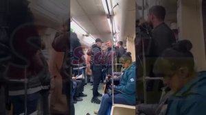 SHAMAN в МЕТРО _ Сегодня в Московском метрополитене можно было встретить Ярослава Дронова