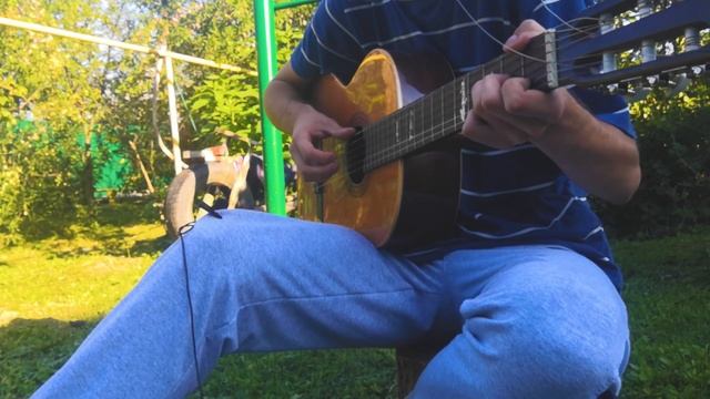 ДЕРЕВЕНСКИЙ ПАРЕНЬ ИГРАЕТ ЦОЯ смотреть онлайн