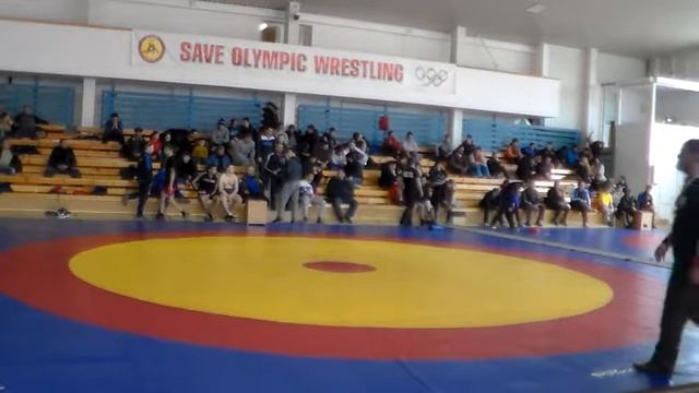 Первенство Республики Крым по греко-римской борьбе среди юниоров 1997-1999гг.р.-11а смотреть онлайн