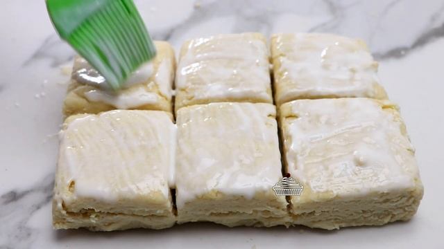 АНГЛІЙСЬКЕ ПОЛУНИЧНЕ ПЕЧИВО strawberry shortcake ? масло зі смаком бергамоту ?ароматизована полуниц