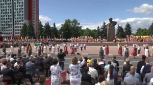 Прямая трансляция торжественного шествия с центральной площади Солигорска