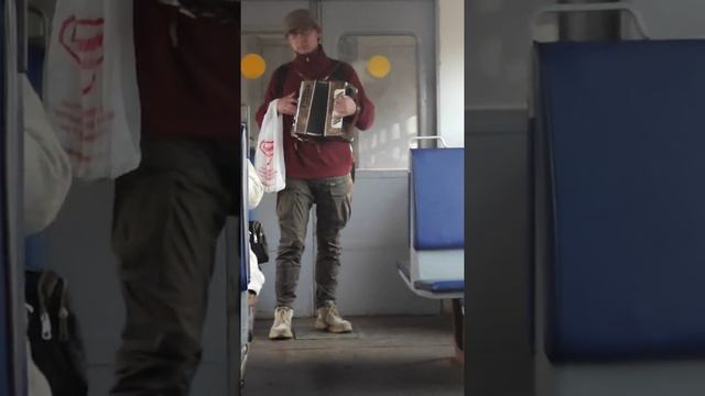 Три полоски на кедах смотреть онлайн