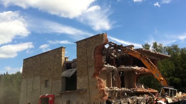 СНОС Дома в к/п Гринфилд. Впечатляющее Видео. ЛИБХХЕР 934 смотреть онлайн