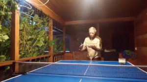 Занятие по настольному теннису. Подача справа с верхним вращением