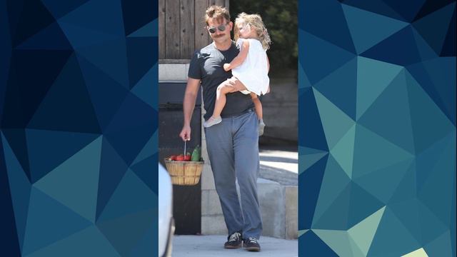 Брэдли Купер кардинально изменился после расставания с Ириной Шейк смотреть онлайн