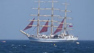 Корабль с парусами