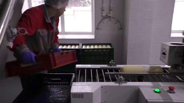 Финальная стадия производства сыра смотреть онлайн