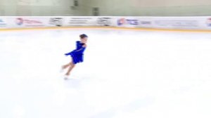 Жозефина Сербенюк, 7 лет. Защита 2 юношеского разряда по фигурному катанию. 1 место ))