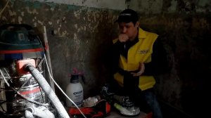 Как быстро очистить краску со стен и потолка