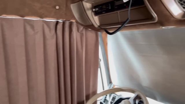 Сначала газ в палас. А потом тюленить два дня. смотреть онлайн