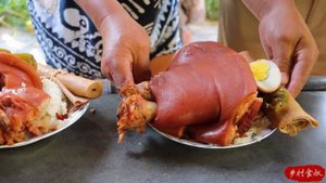 Braised Pork Shanks Served with Rice! Super Tender and Easily off The Bone! | Uncle Rural Gourmet