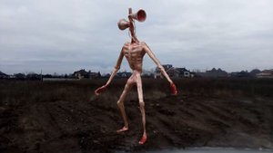 Погоня!!! Убежали от сиреноголового!!!