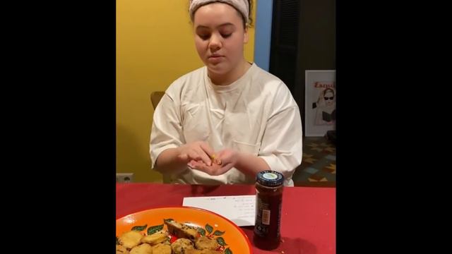 Теона Контридзе с Мужем и Дочкой смотреть онлайн