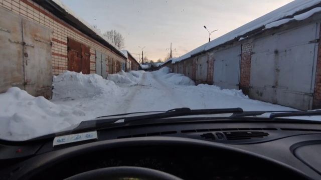 Старая Нива Шевроле соревнуется с Нивой Тревел на холостых оборотах! Тест модуля стабилизации искры смотреть онлайн