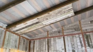 Утеплил все стены в мини доме #бытовка #бытовкасвоимируками #каркасныйдом #дачныйдомик #дача #спб