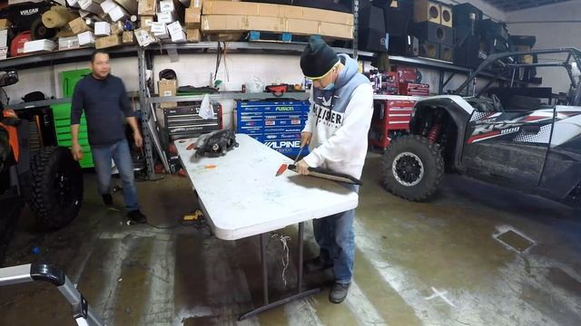 Tahoe custom box with a helix DSP mini смотреть онлайн