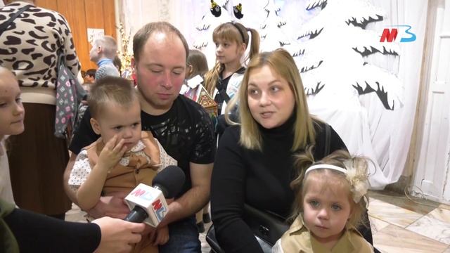 В ДК им. Гагарина для юных волгоградцев организовали новогоднее представление
