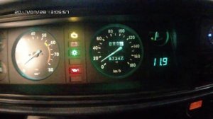 электронный вольтметр в приборную панель ВАЗ2107 и не только