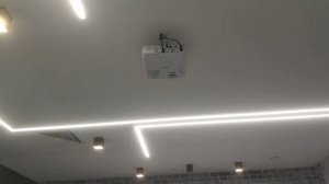 Оборудование конференц зала проектором "под ключ"