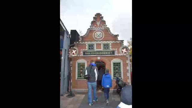 Exploring Denmark: Tivoli Amusement Park at Halloween / American in Denmark смотреть онлайн