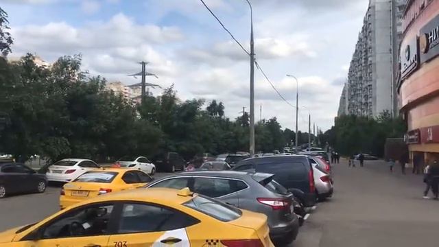 Москва Пятницкое шоссе 39 ТЦ Мандарин