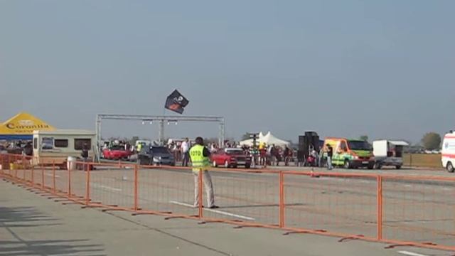 Lada 2107 vs Skoda Fabia 1/4 mile смотреть онлайн