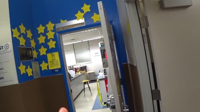 США Тур по Сониной школе / Как выглядит АМЕРИКАНСКАЯ СРЕДНЯЯ ШКОЛА / ДЕНЬ ОТКРЫТЫХ ДВЕРЕЙ в ШКОЛЕ