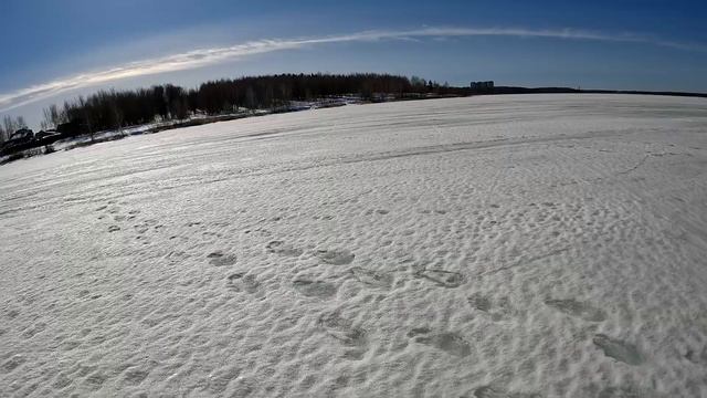 Покатушка на фэтбайке .На озере уже много воды.Но фэтбайк мотивировал меня все равно поехать.