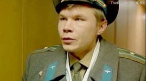СЧАСТЛИВ В БРАКЕ УЖЕ 30 ЛЕТ! Как ВЫГЛЯДЯТ жена и дочь известного актёра Александра Баширова...