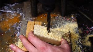 Потрясающая идея из старых свечей зажигания | DIY Knife sharpener made from spark plugs