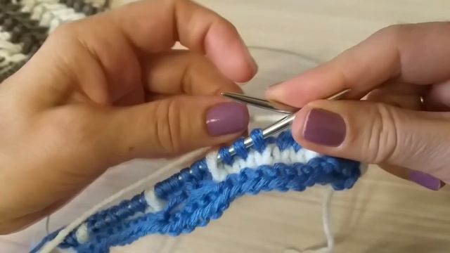 Шикарный ленивый жакард из 2 цветов. Вязание спицами. смотреть онлайн