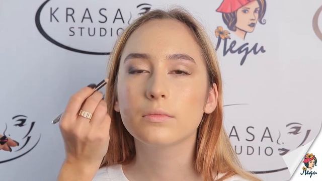 Новогодний макияж для карих глаз | Уроки макияжа