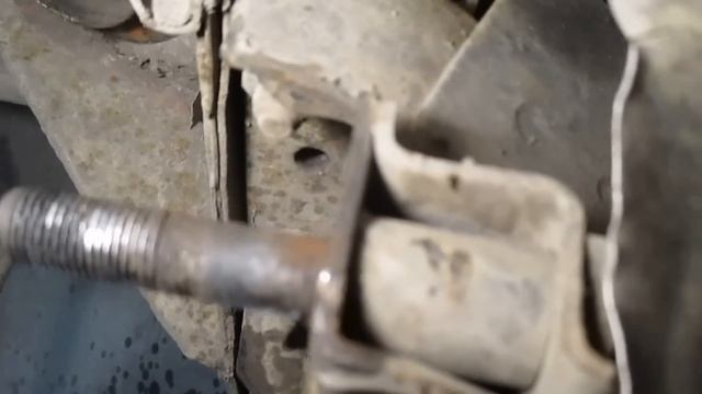 Замена нижнего рычага.