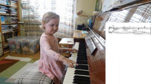 Ярослава Лемешкина, 4 года. W.Gillok "Splashing in the brook"