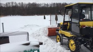Минитрактор ЧТЗ Т-02.03.2-1 "Уралец" снегоуборочный отвал