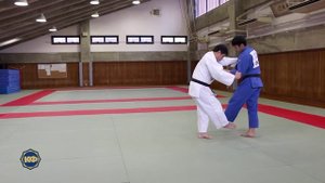 Дзюдо. Комбинация приёмов боковая подсечка - бросок через спину.De-ashi-barai  seoi-nage Япония. mpg