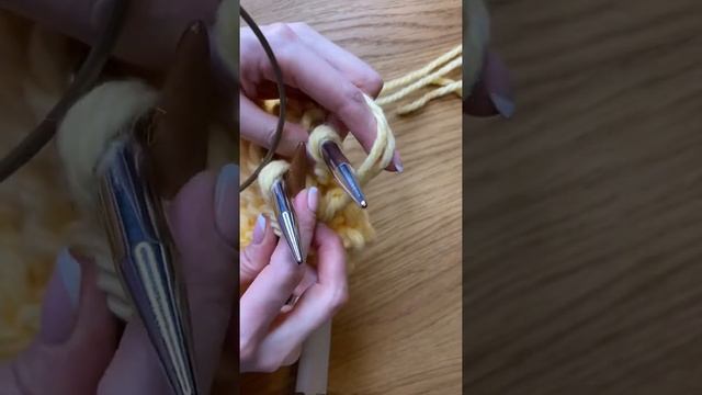 Сшивание плеча швом при помощи трёх спиц