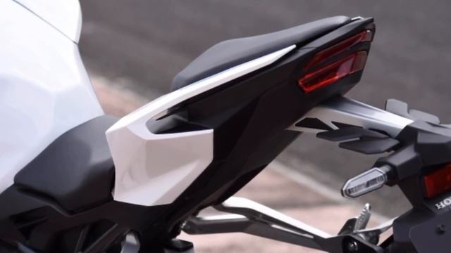 2023 Honda CBR 250rr new color  pearl white matte black