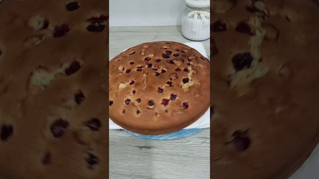ПИРОГ С ВИШНЕЙ