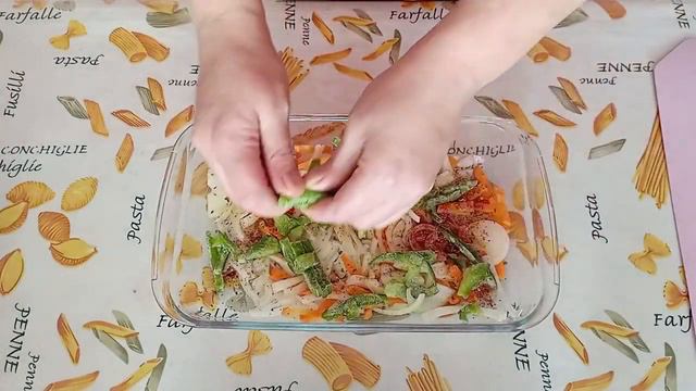 ТЕПЕРЬ РЫБУ НЕ ЖАРЮ, А ГОТОВЛЮ ПО ЭТОМУ РЕЦЕПТУ СРАЗУ С ГАРНИРОМ! ИДЕЯ НА УЖИН ОБЕД ДЛЯ ВСЕЙ СЕМЬИ смотреть онлайн