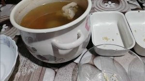 Как быстро убрать жир с бульона для холодца!!! ХОЛОДЕЦ!!!