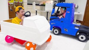 Катя и Макс построили новую машину