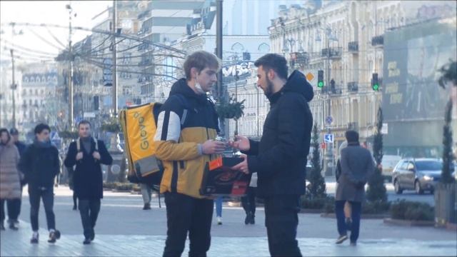 ОЧЕНЬ СМЕШНЫЕ ПРАНКИ НАД ЛЮДЬМИ 9!!! пранк смотреть онлайн