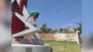 Жесткие паркур фейлы l Best PARKOUR Fails l Funny Fail Compilation