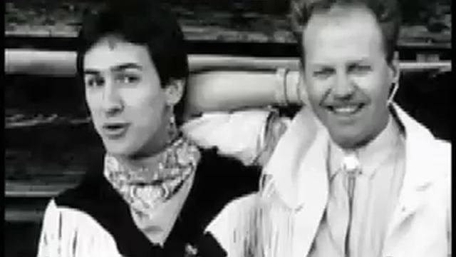 Homophobia sung by Romanovsky and Phillips смотреть онлайн