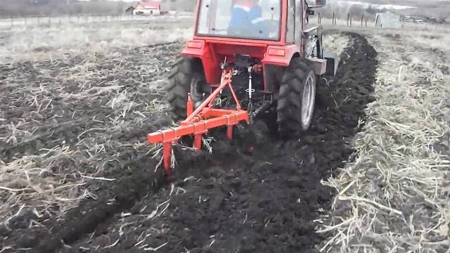 3-х корпусный плуг / плужок для Т-25/Т-30 и мини-трактора смотреть онлайн